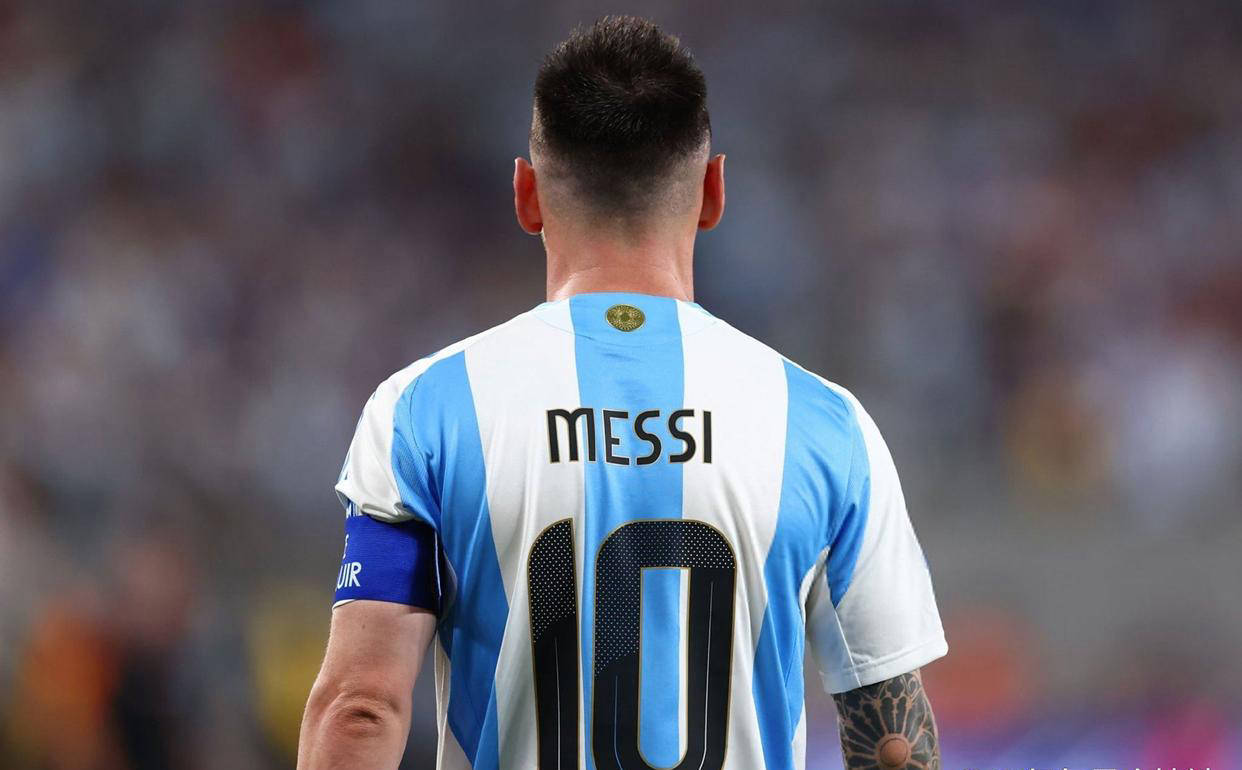 梅西：永远的世界第一！姆巴佩仍在努力！